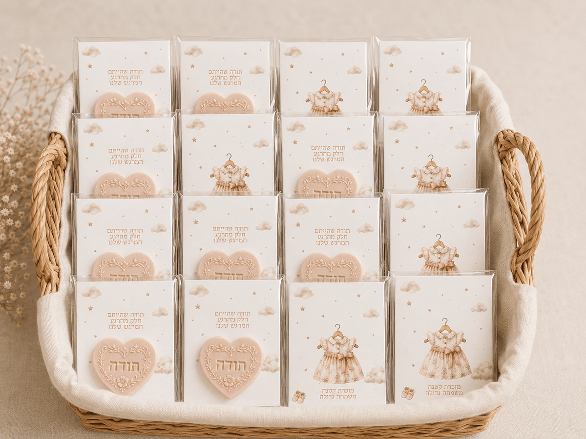 Pack of 20 greeting cards with a "thank you" heart-shaped soap - a gift for guests at a Brita