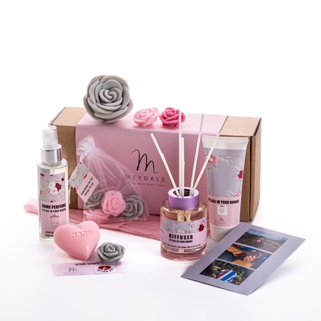 Rochel'e Box