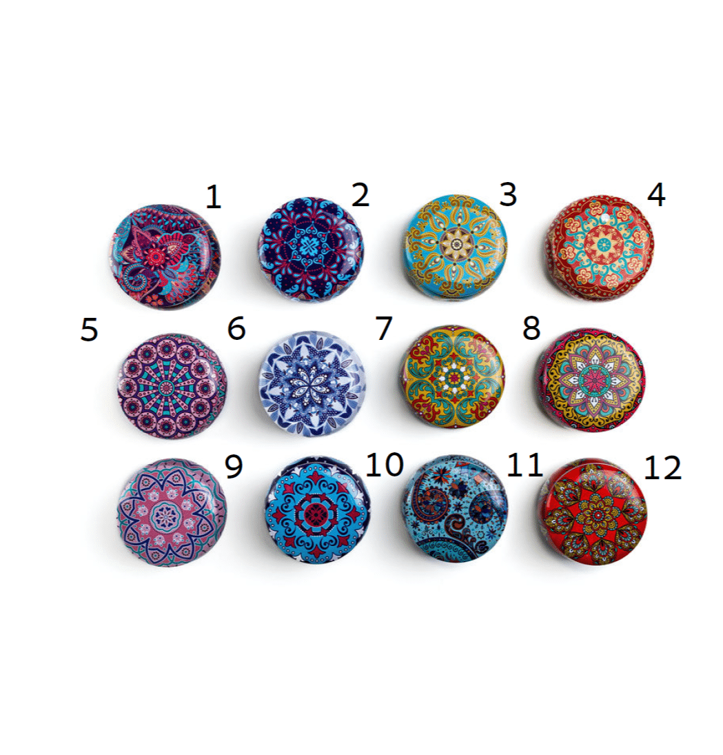 Soy candle in a colorful tin, mandala designs