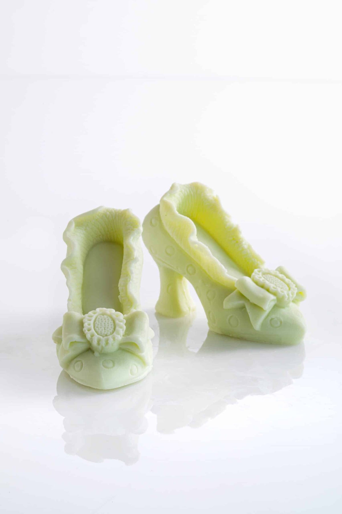 Soap - Women's high-heeled shoes with buckle