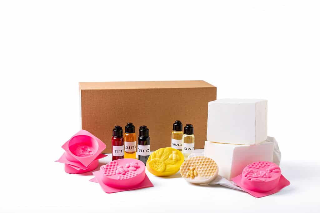 Craft kit for kindergartens and kindergarten teachers