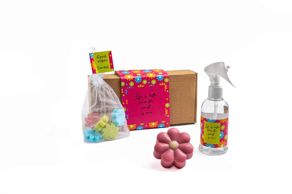 Happy floral gift box - Pink Lotus